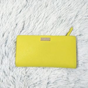 ✨Authentic Kate Spade Wallet✨